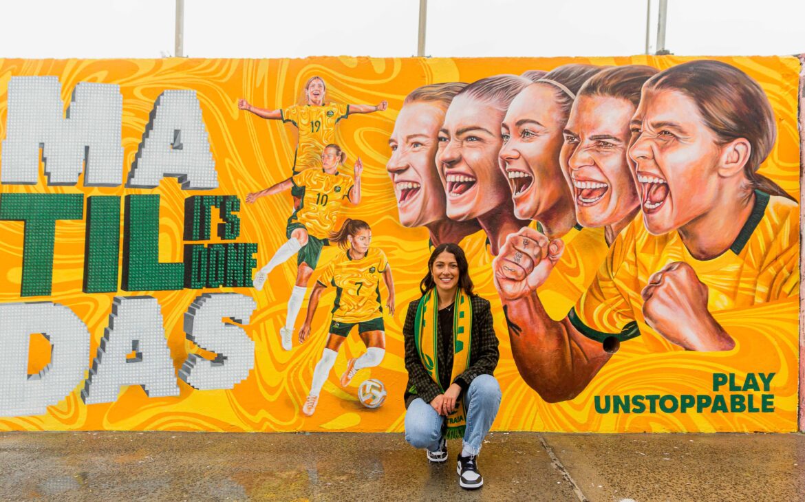 Futbol femenil: 100 años de arte y representación distante