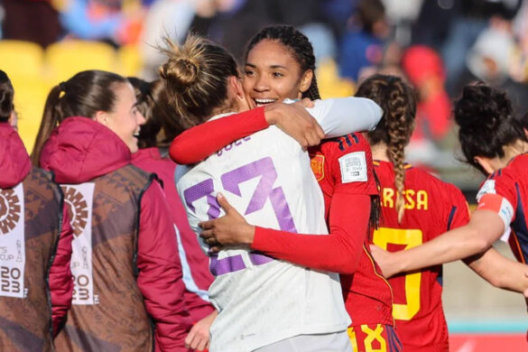 Abrazo en la Copa Mundial Femenina de la FIFA.